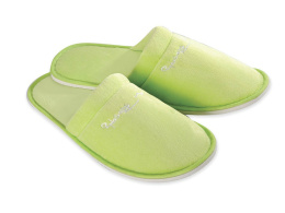 GREEN, VELOURS SLIPPERS WITH COVERED TOES